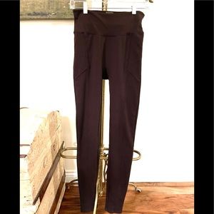 Classic Spanx Ponte knit tailored shaping leggings!